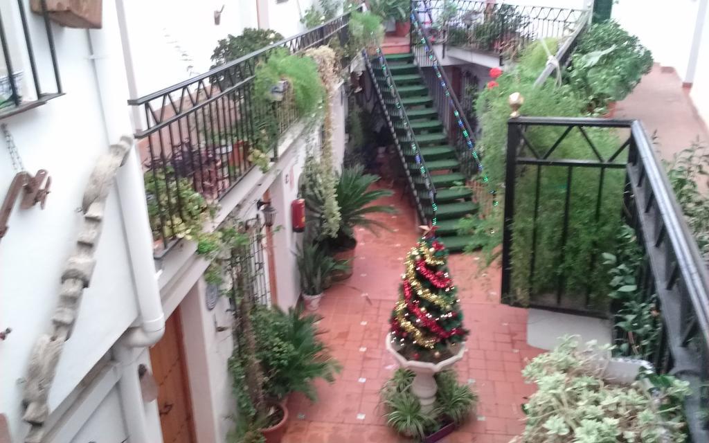 Hostal El Patio Alhaurín de la Torre Exterior foto