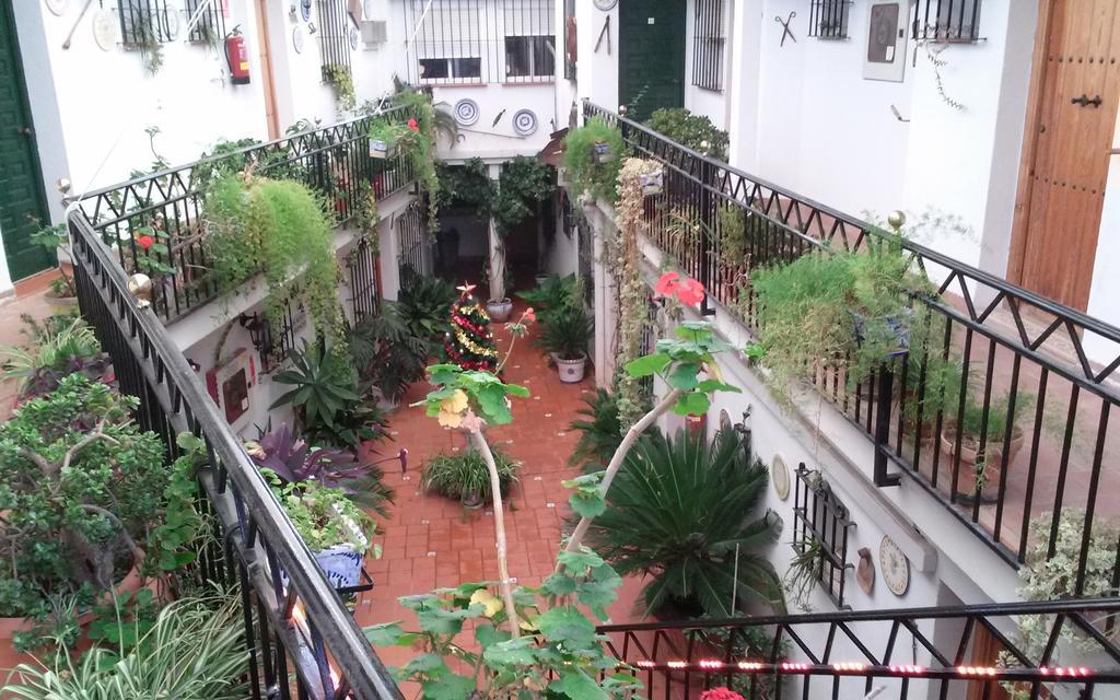 Hostal El Patio Alhaurín de la Torre Exterior foto