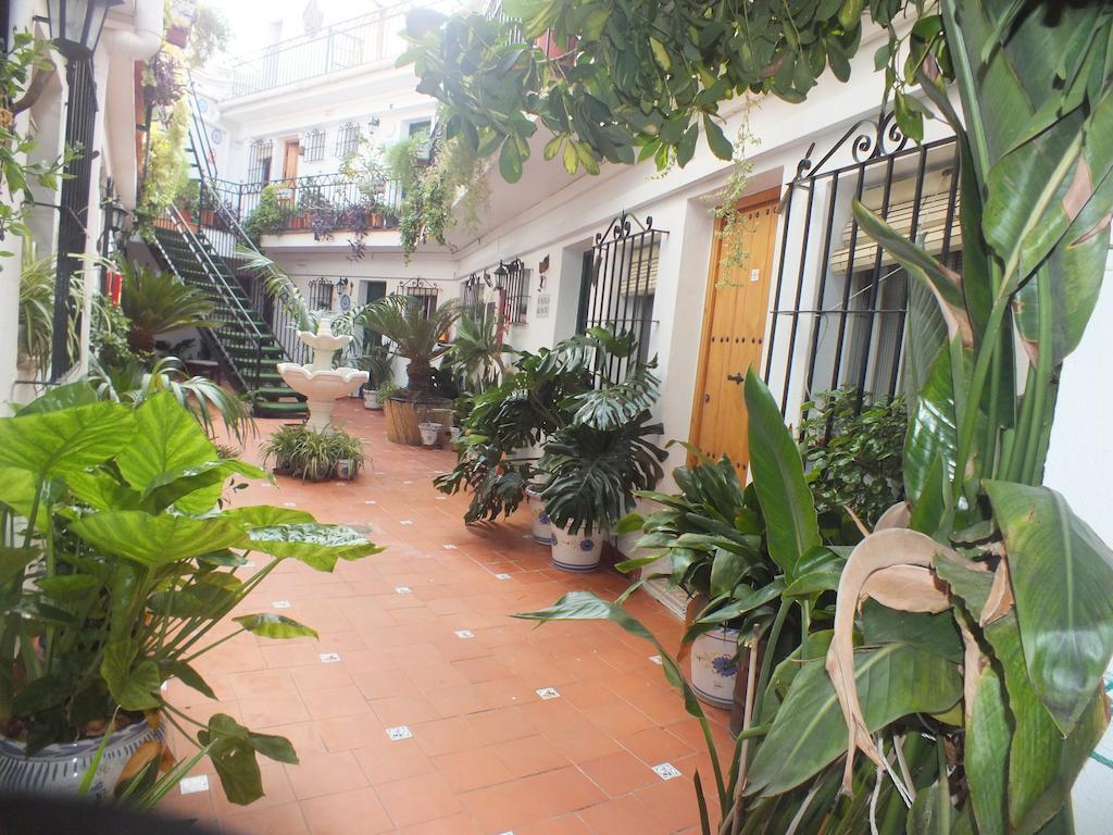 Hostal El Patio Alhaurín de la Torre Zimmer foto